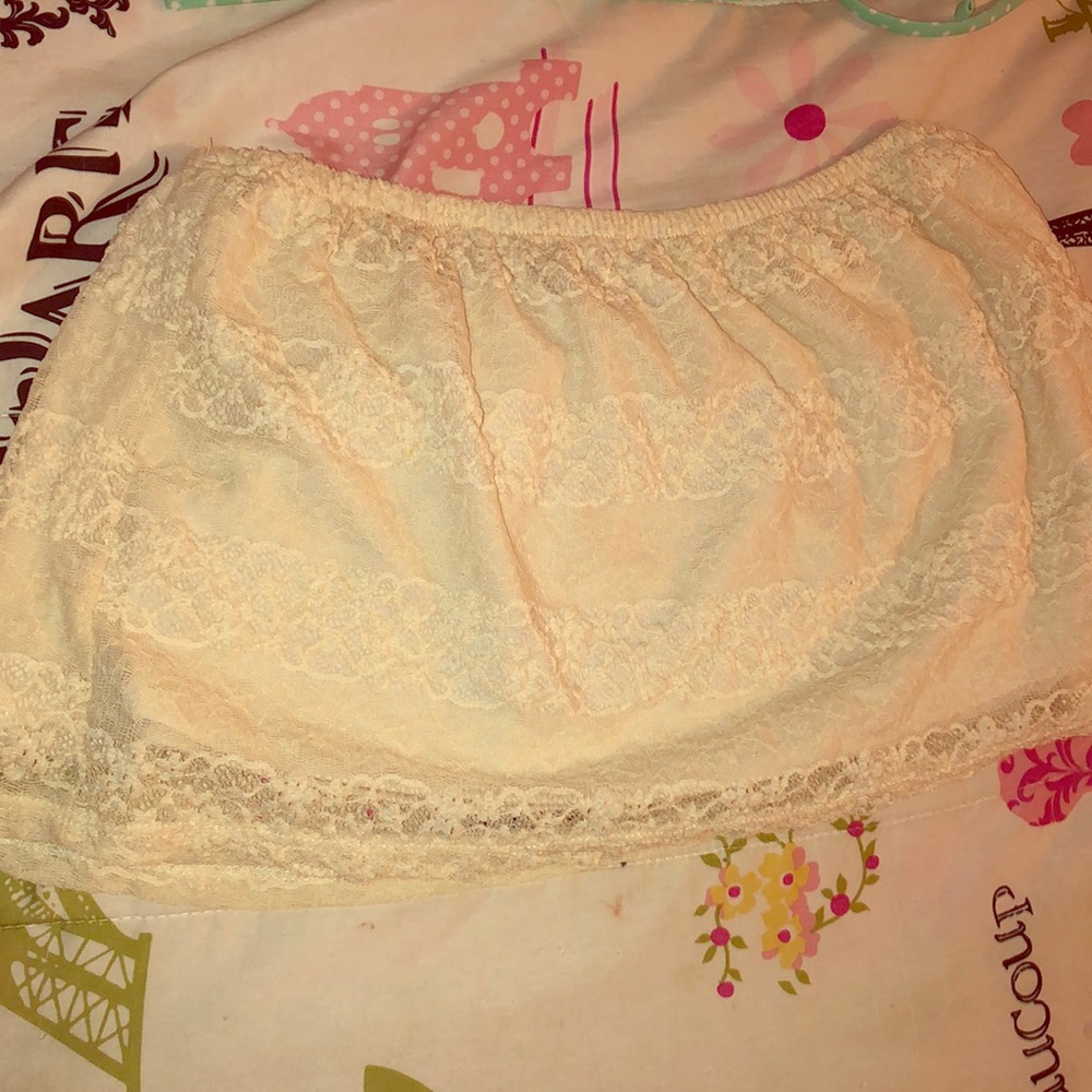 Tube top,
